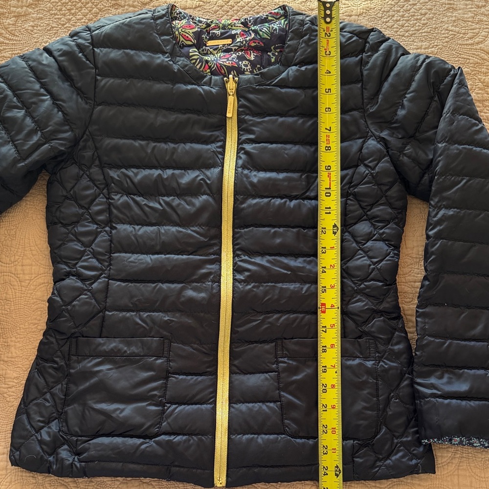 Lilly Pulitzer reversible down jacket Navy/floral - Picture 8 of 17